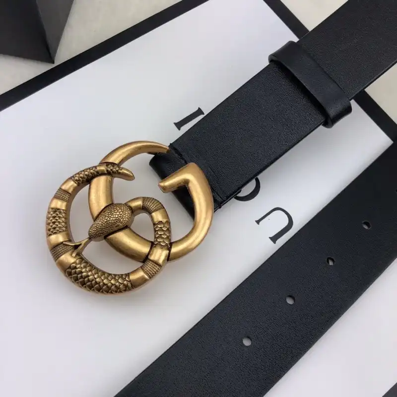 G*u*i s belte 1911x0007