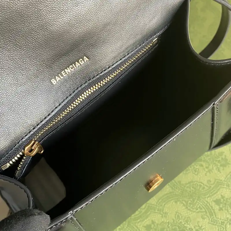 G*u*i bag 2112ya0067