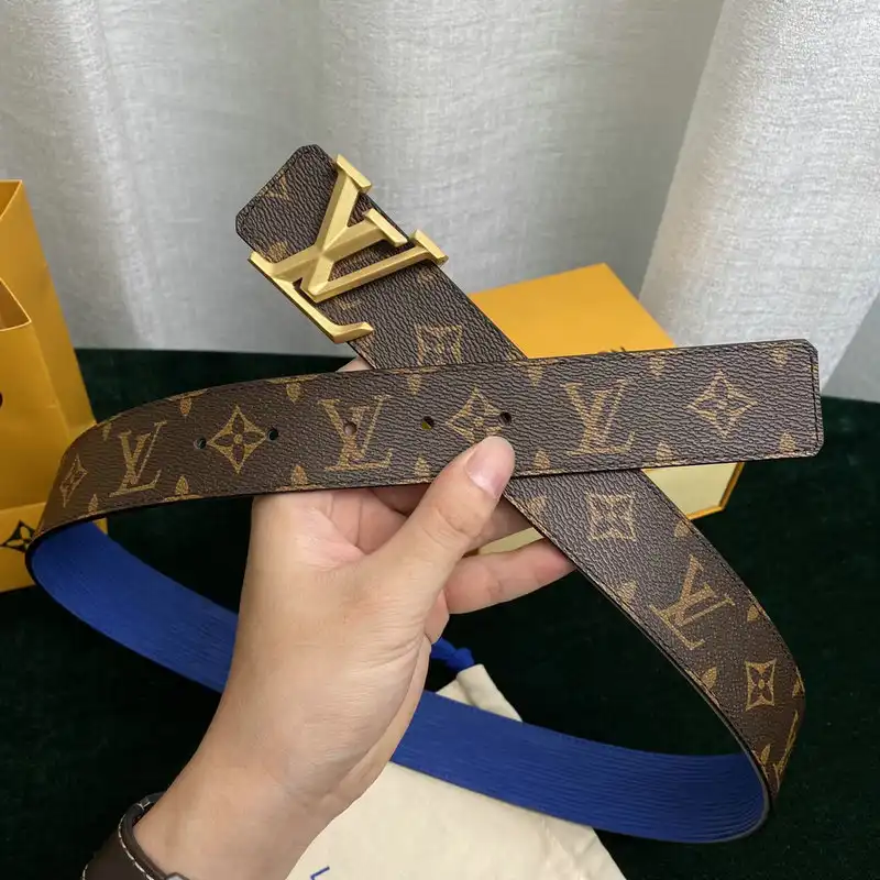 LV Belts 2201XA0072