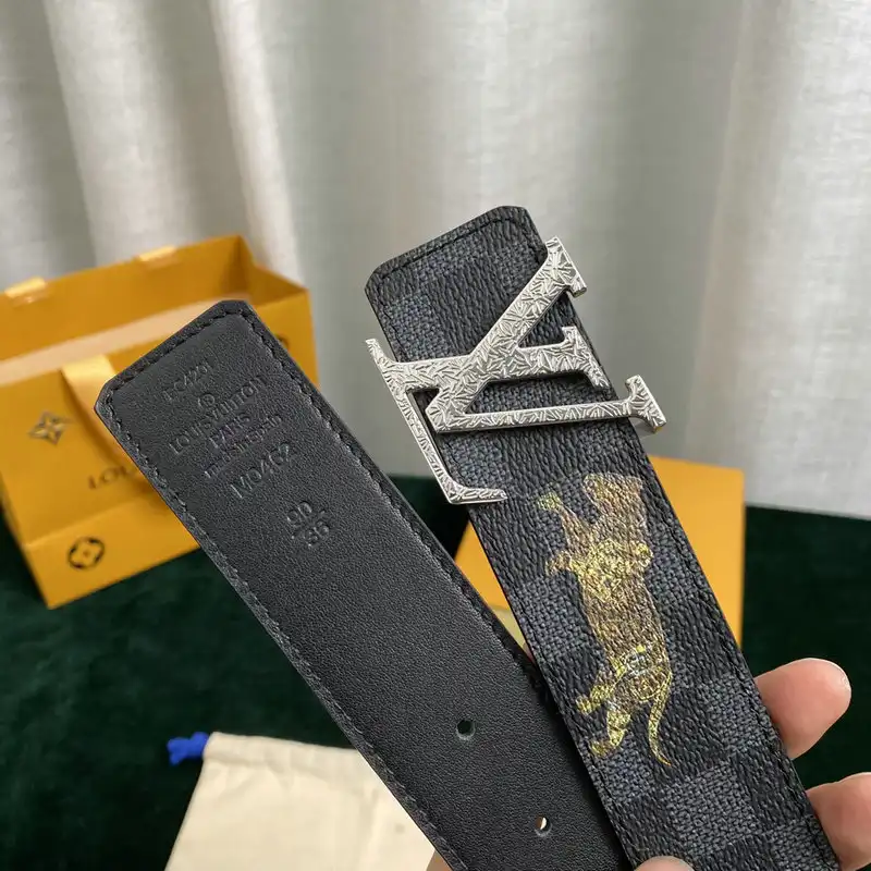 LV Belts 2202XA0015