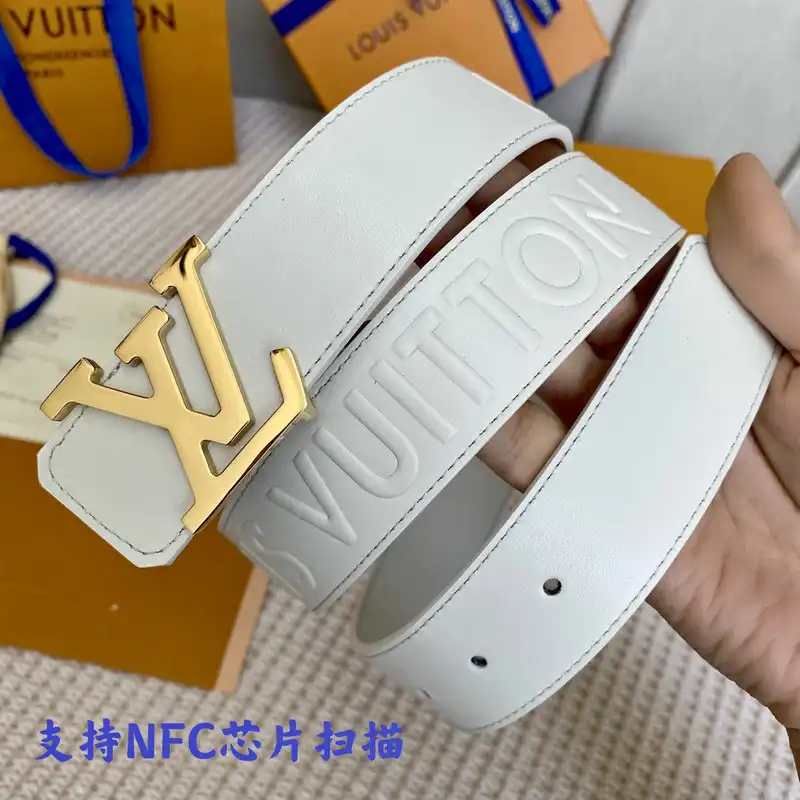 LV Belts 2204XA0133