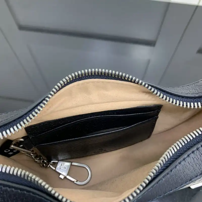 G*u*i bag 2204ya0023