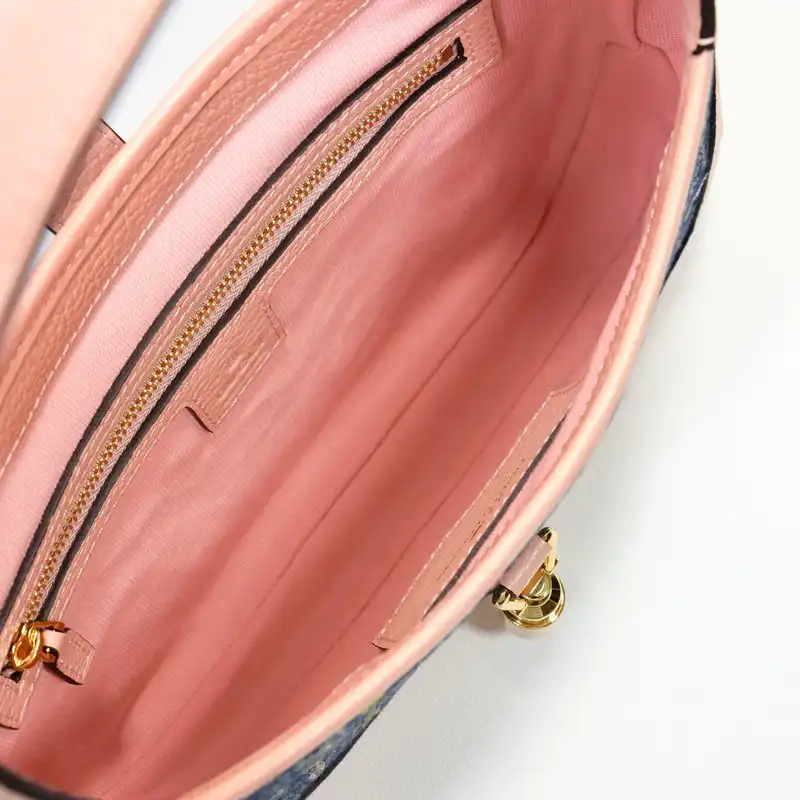 G*u*i bag 2206dj0058