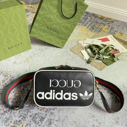 G*u*i bag 2208dj0038