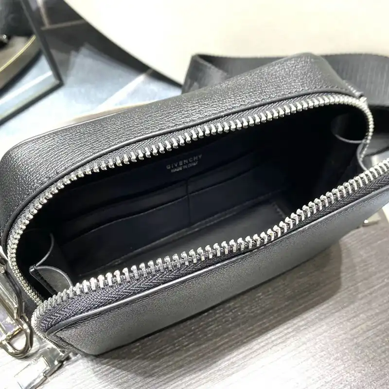 Givenchy Bag 2209SW0078
