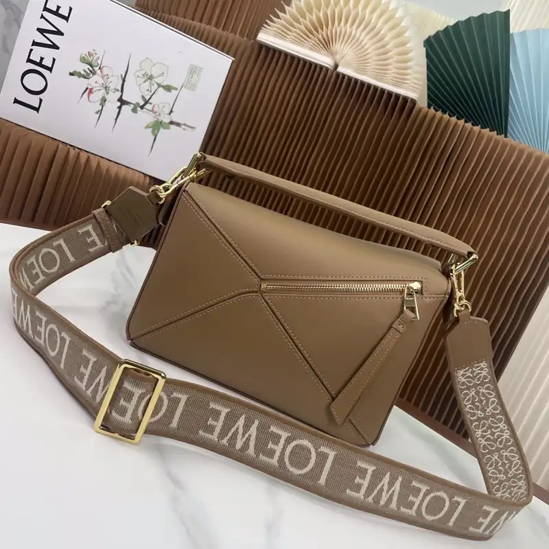 Loewe Bag 2309YA0135