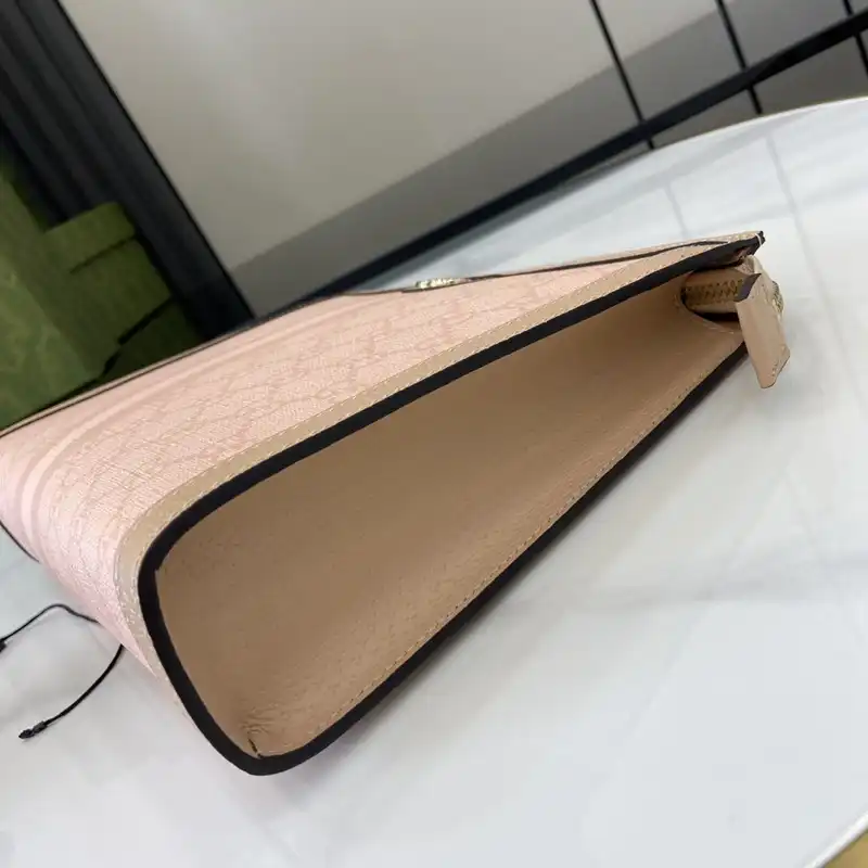 G*u*i bags 2407yz0263