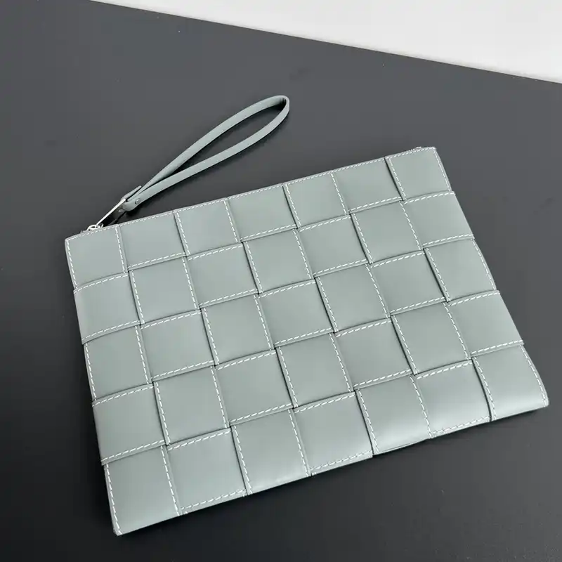 Bottega Veneta Bags 2409SF0010