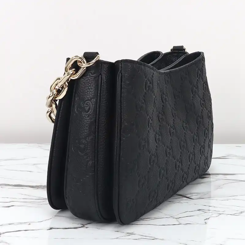 G*u*i bags 2410ya0194