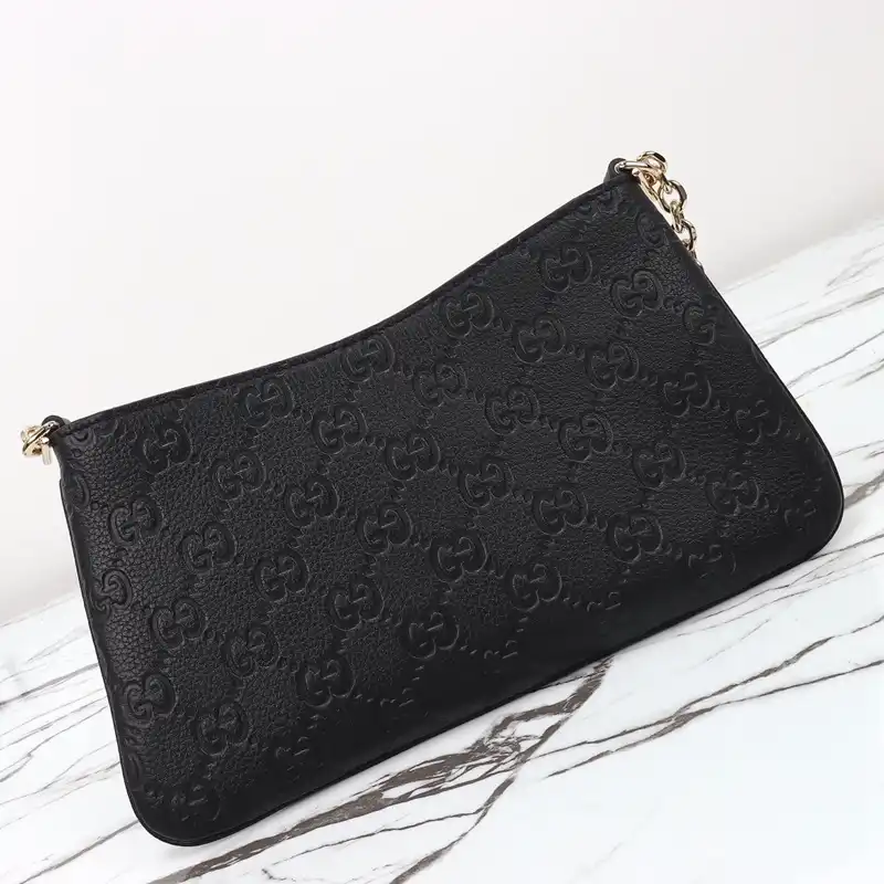 G*u*i bags 2411ya0192