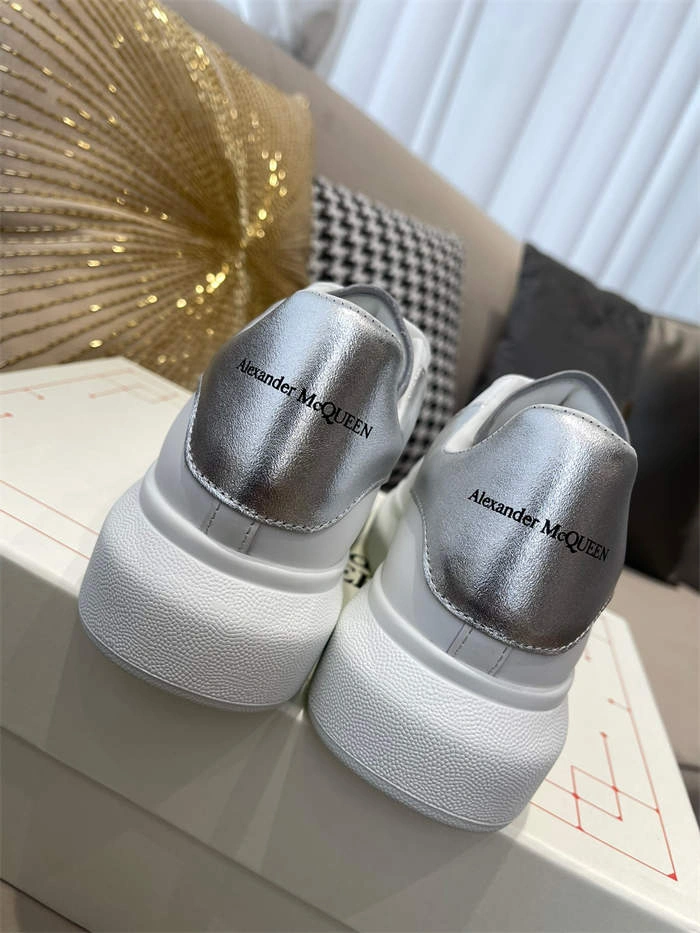 Alexander McQueen Oversized FlexibleFit 2589