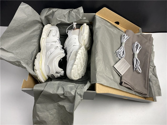 BLCG Track White Black 542023 W3AC1 FreshLook 4515