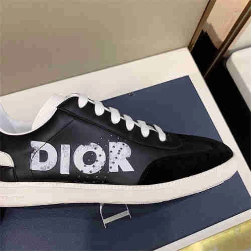 Stretchable DR Sneaker 1132