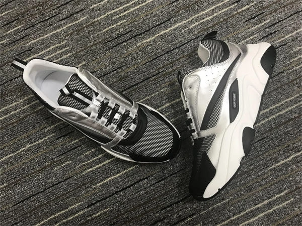 Fashionable Dior B 1297