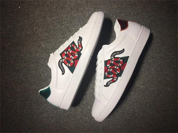 versatile G*u*i ace sneaker 173