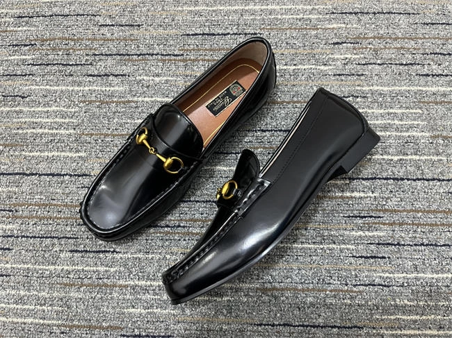 G*u*i loafer sustainable 334