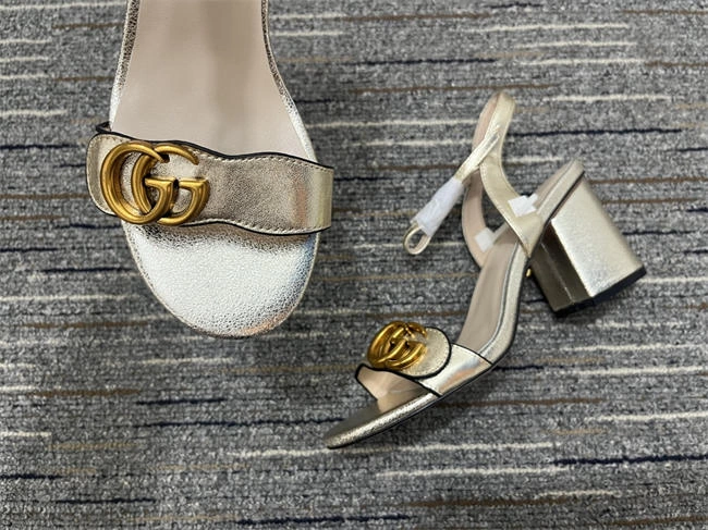 G*u*i pump comfortable 536