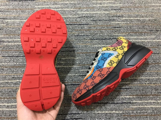 softtouch G*u*i rhyton sneaker 235