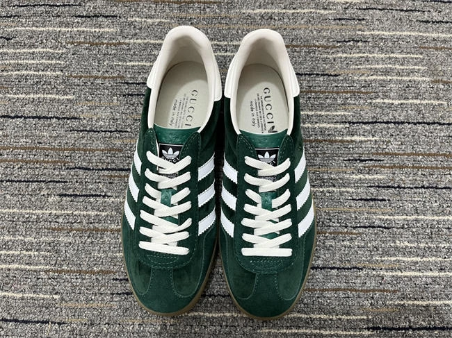 ontrend G*u*i x adidas 44