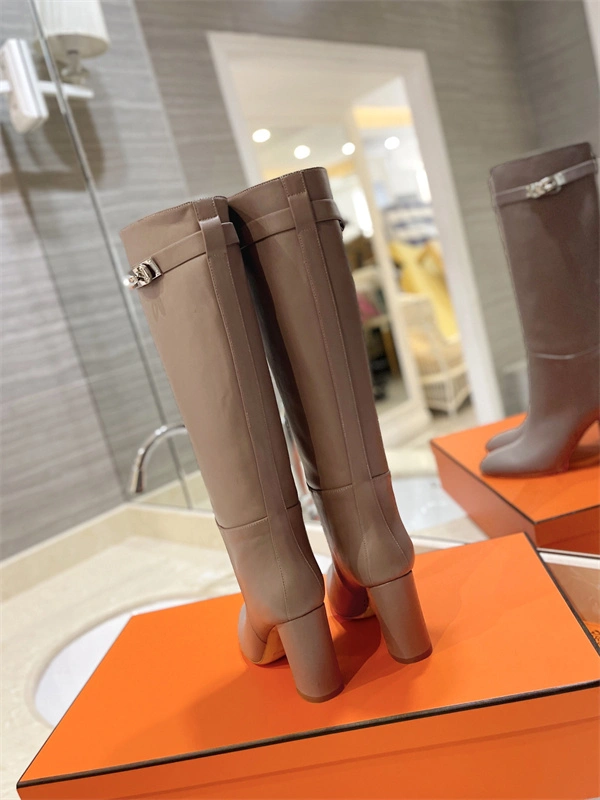 Affordable H Boot 2426