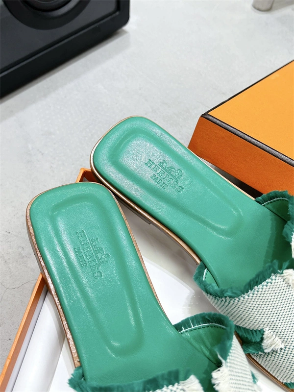 Premium H Slipper 2373