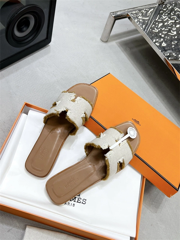 Premium H Slipper 2373