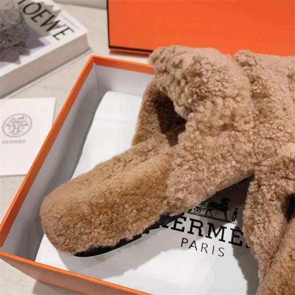 Efficient H Slipper 2380