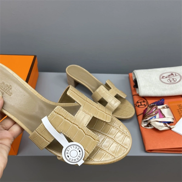 Timeless H Slipper 2385