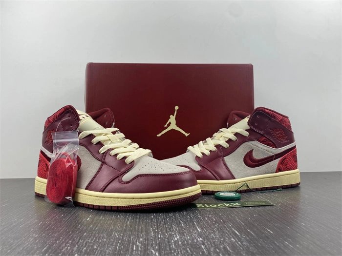 Jordan 1 Mid SE Tiki Leaf Team Red DZ2820- Effortless 3684
