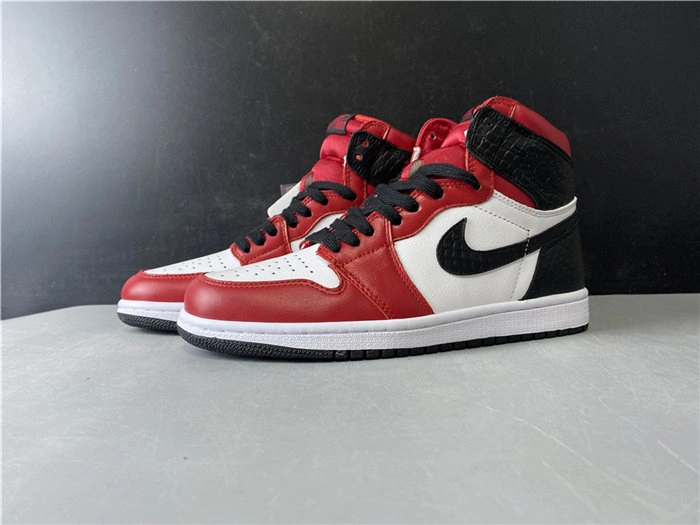 NewStyle Jordan1 Retro Satin Snake Chicago CD0461- 3749