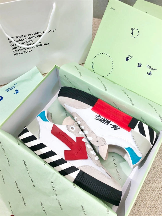 Off White Sneaker GoAnywhere 3102