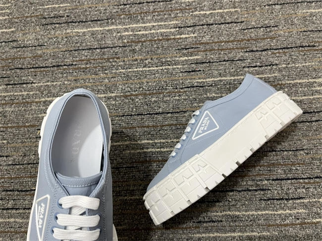 WellDesigned Prada Sneaker Women 3400