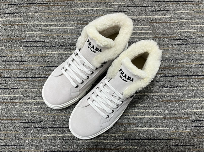 Neat Prada Sneaker Women 3392