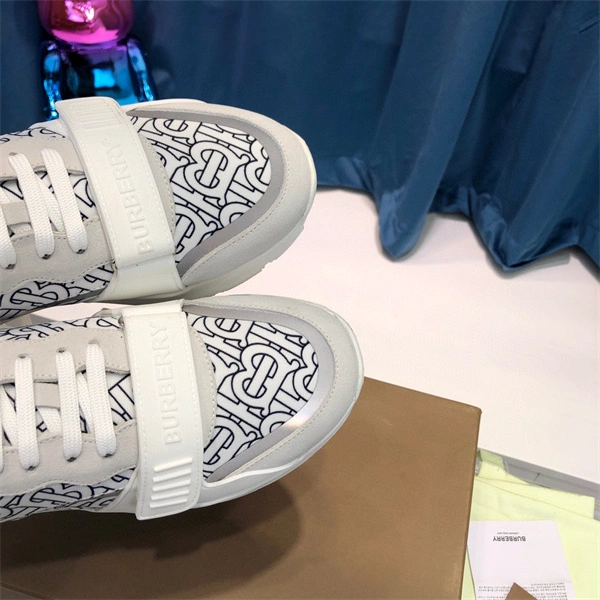 StreetReady bvrberry MJ 2639